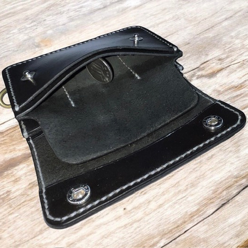 姫路レザー芯通し黒色ミニトラッカーウォレット/黒色/ステッチ白色 二