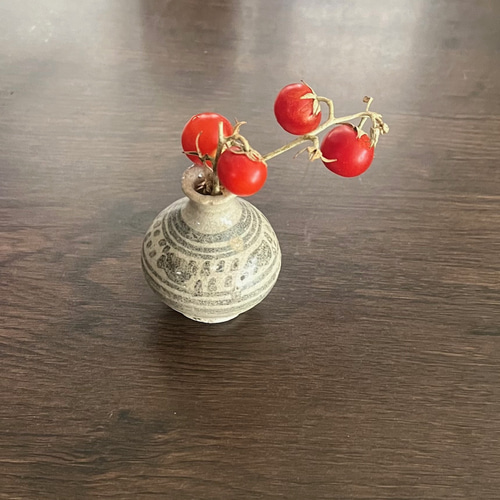 宋胡録（スンコロク）小壷 14〜16世紀 シーサッチャナーライ窯 振出