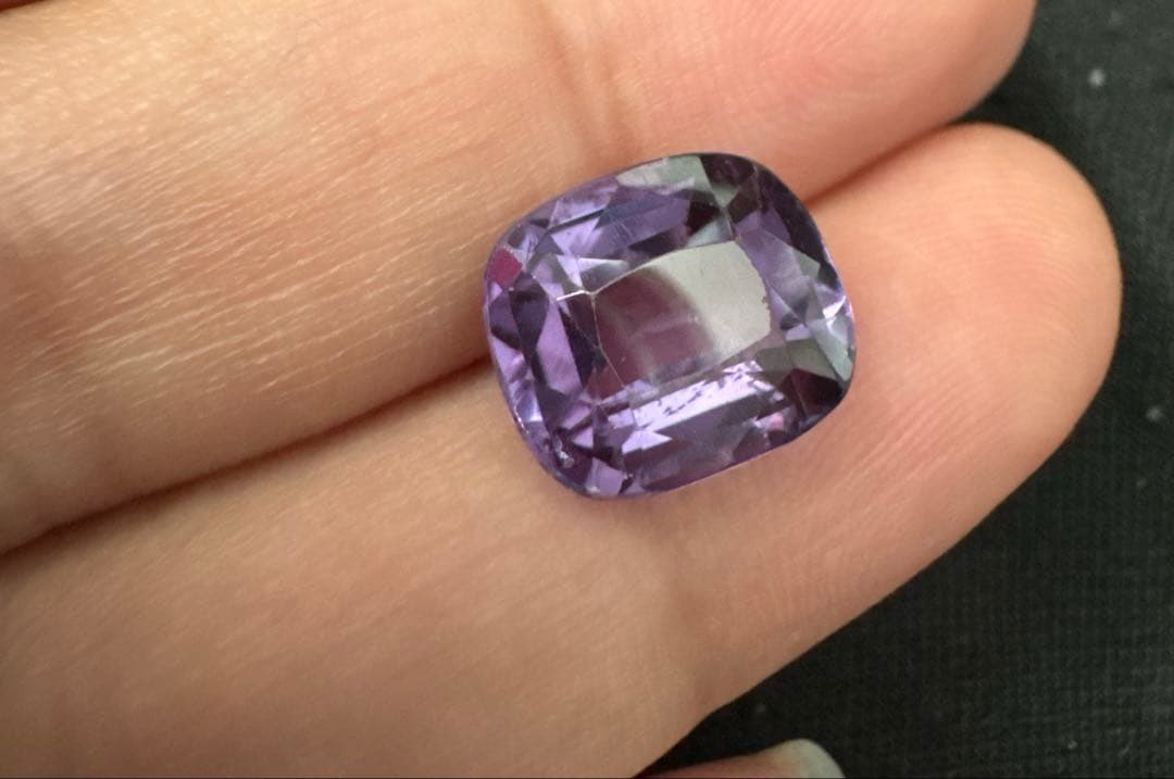 ヴァイオレットサファイア　6.710ct